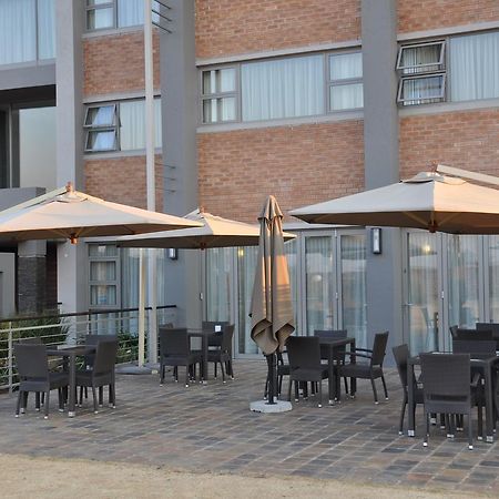 Merchant Business Class Hotel Henley on Klip Exterior photo